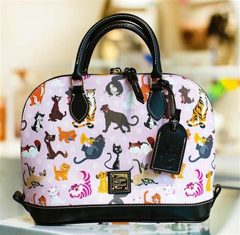 dooney and bourke outlet online.